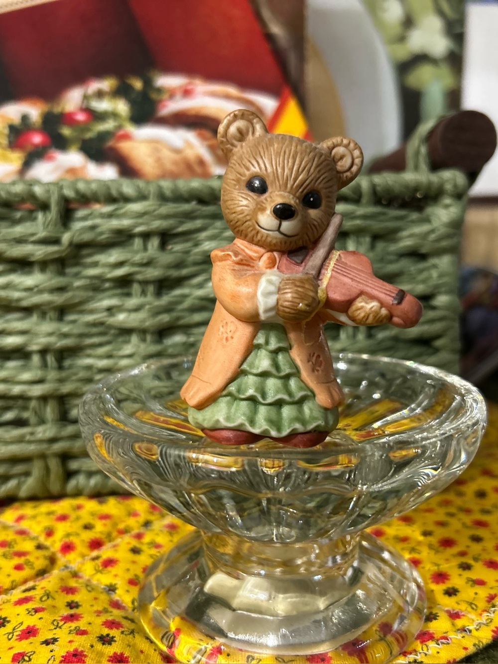 Homco Porcelain Bear #1422